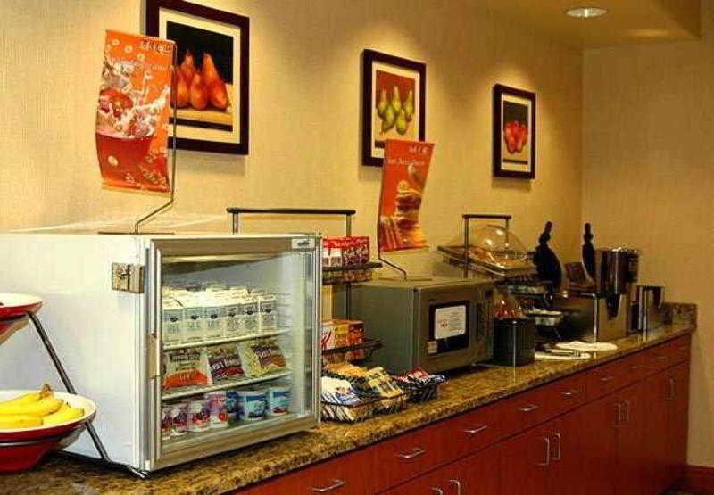 Fairfield Inn & Suites By Marriott Atlanta Vinings/Galleria Smyrna Restaurant photo